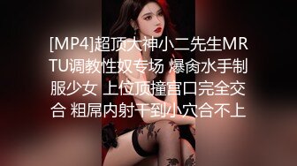 【新片速遞】刚满18岁的嫩妹子，皮肤细腻全身粉嫩，前凸后翘的身材，稚气满满，在泳池里和猥琐炮友打炮，下面还很紧，就射到泳池里吗[307M/MP4/49:17]